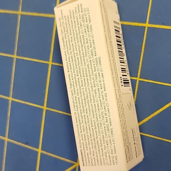 elvis + elvin Floral Lipstick - 110 Color New In Box - Picture 4 of 8